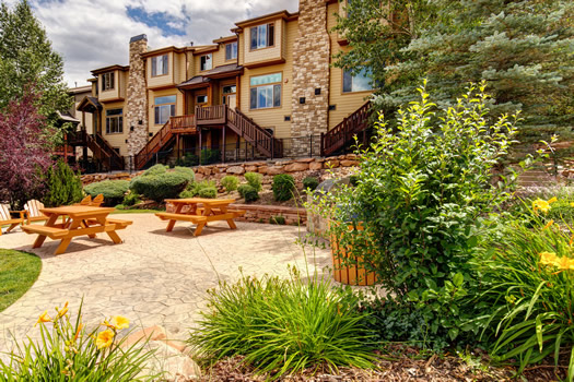 Bear Hollow Lodges
